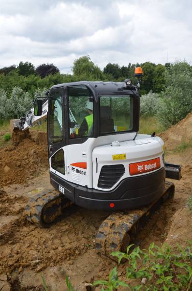 Où acheter ou louer une mini pelle E62 Bobcat en Picardie